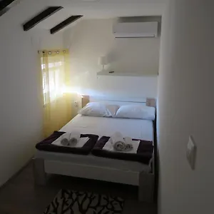 https://holiday-home-ljubicic.primorje-gorskikotar.com
