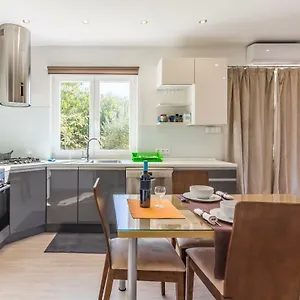 https://apartman-bellavista-pula.pula-hotels.org