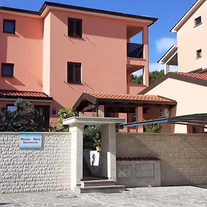  Apartment Marina-mare