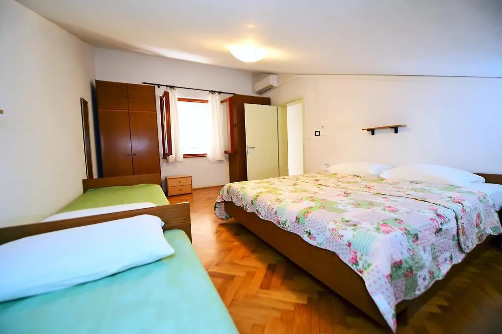 Apartments Zdjelar Porec Croazia