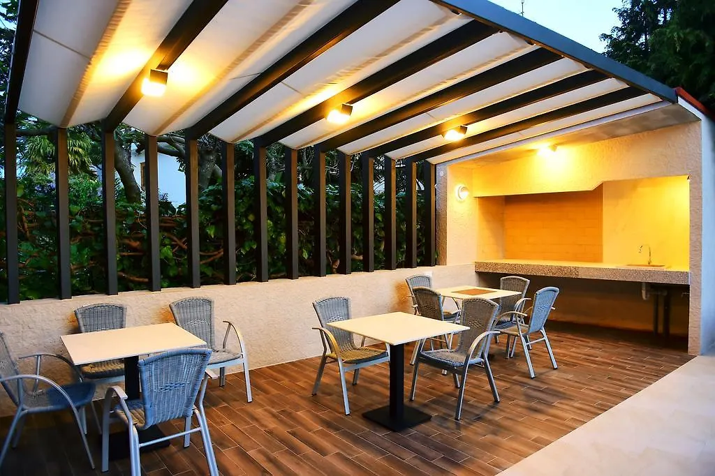 Apartments Zdjelar Porec Croazia