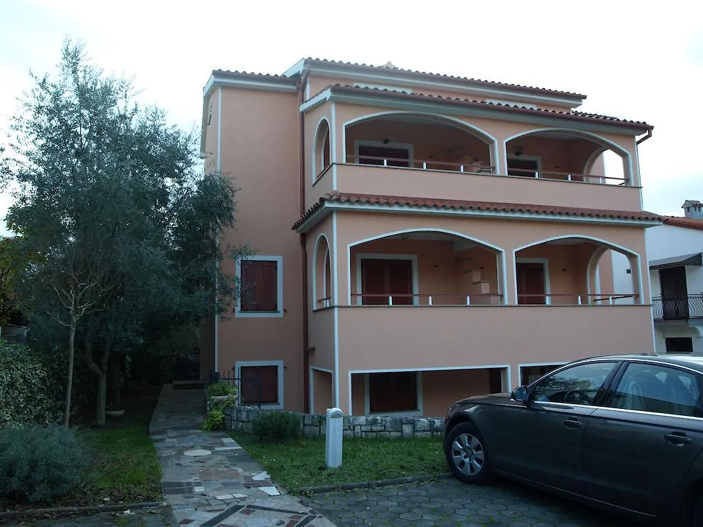 Apartments Zdjelar Porec Croazia